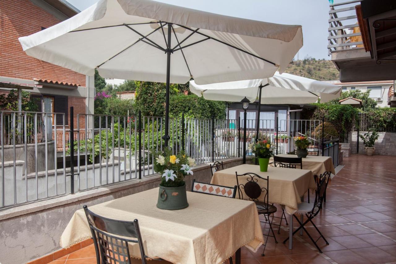 B&B Villa Carmen SantʼAlessio Siculo Zewnętrze zdjęcie